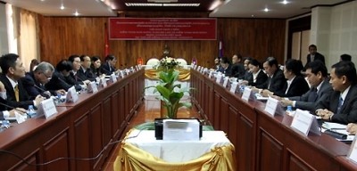 座谈会全景。（图片来源：人民报网）