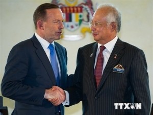 马来西亚总理纳吉布会晤了到访的澳大利亚总理阿博特。