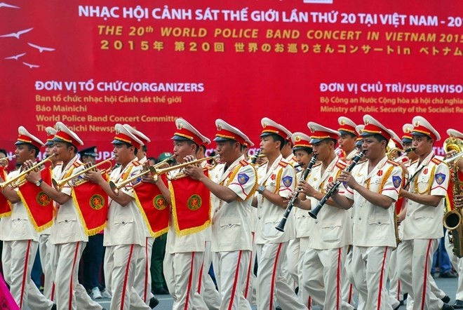 第20届世界警察音乐会在胡志明市举行。