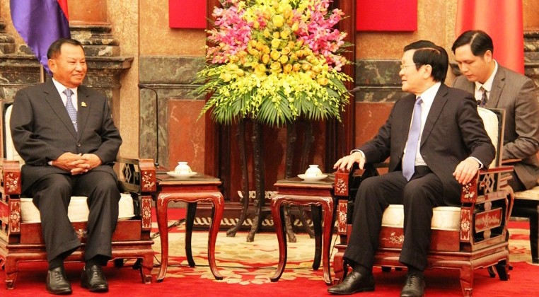 越南国家主席张晋创会见柬埔寨参议院主席赛冲。