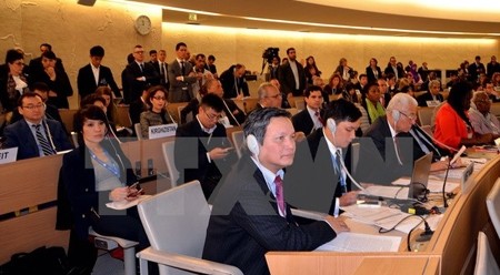 越南代表团出席联合国人权理事会第28届常会的高级别会议。（图片来源：越通社）