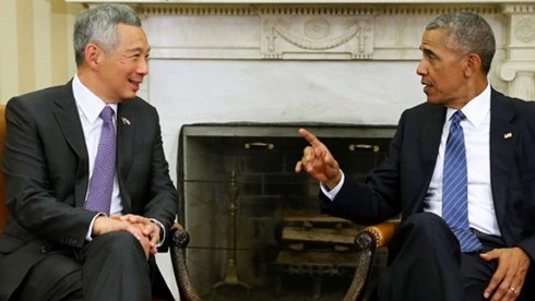 新加坡总理李显龙在白宫椭圆形办公室同美国总统奥巴马会晤。（图片来源：路透社）