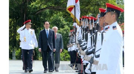 越南国家主席陈大光从8月28日至30日对新加坡进行国事访问。（图片来源：越通社）