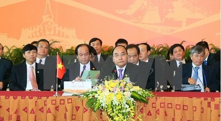 阮春福总理主持召开ACMECS 7和CLMV 8峰会。（图片来源：越通社）