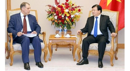越南政府副总理郑廷勇会见俄罗斯能源部副部长尤里•先秋林。（图片来源：越通社）
