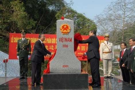 1116号国界碑落成典礼2009年2月23日在谅山省友谊国际关口举行。 (Photo: 图片来源：国家边界委员会)