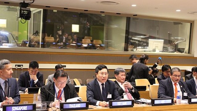 范平明副总理出席东盟—太平洋联盟第五次部长级会议。（图片来源：VGP）