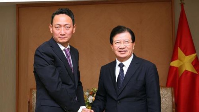 越南政府副总理会见韩国驻越南大使。（图片来源：越通社）