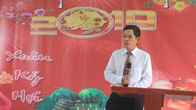越南驻安哥拉大使阮孟强发表讲话。（图片来源：越通社）