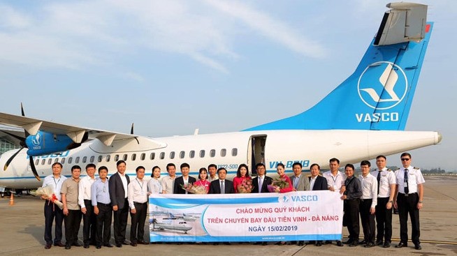 荣市飞往岘港市的首个航班2月15日在荣市航空港正式起飞。