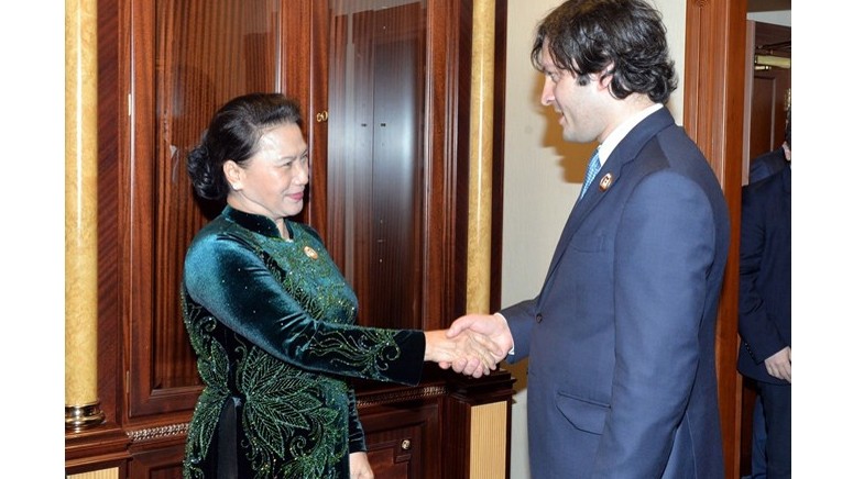 越南国会主席阮氏金银会见格鲁吉亚议会议长伊拉克利•科巴希泽。