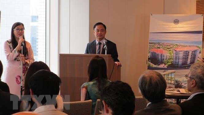 岘港市旅游局副局长阮春平在研讨会上发表讲话。（图片来源：越通社）