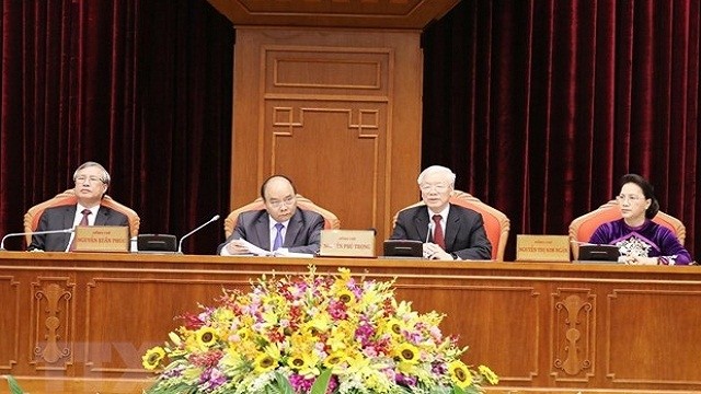 越共中央总书记、国家主席阮富仲在会上发表讲话。