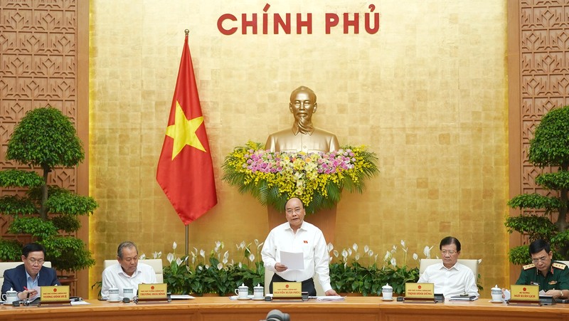 阮春福总理在会上发表讲话。（图片来源：VGP）