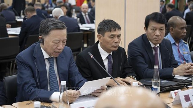 苏林部长发表讲话。（图片来源：越通社）