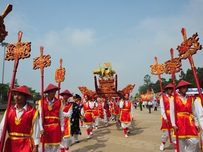 迎娇仪式场景。 (Photo: 图片来源：前锋报网)