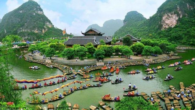 越南宁平省长安名胜群。