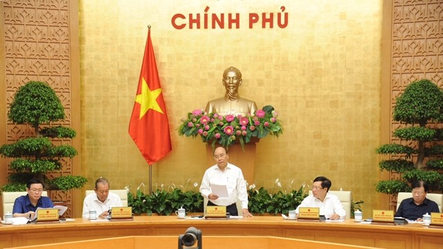 阮春福总理在会上发表讲话。（图片来源：陈海 摄）
