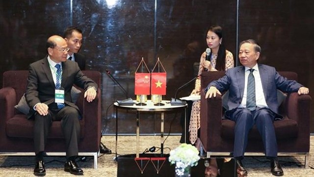 越南公安部部长苏林会见中国国家禁毒委员会副主任曾伟雄。（图片来源：人民公安报）