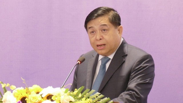 越南计划投资部部长阮志勇在开幕式上致辞。