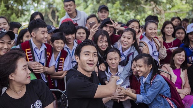 韩国著名歌手崔始源将赴越南参加“停止对儿童暴力行为”活动。（图片来源：UNICEF）