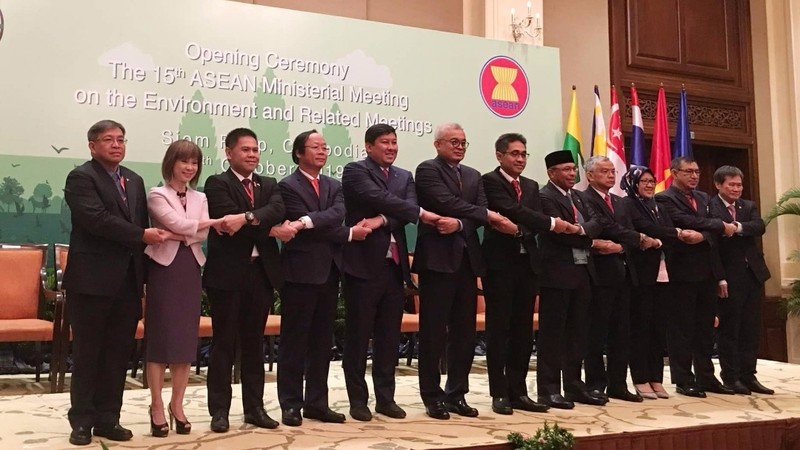 各国代表出席第15届东盟环境部长级会议开幕式。