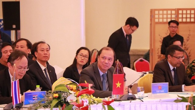 东盟-中国落实《东海各方行为宣言》第十八次高官会10月15日在越南大叻举行。