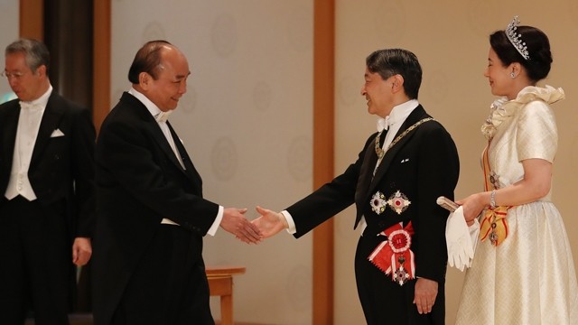 阮春福总理向日本德仁天皇祝贺。