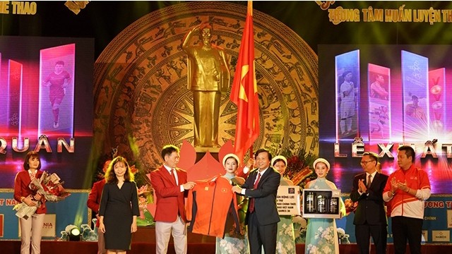 第三十届东南亚运动会越南体育代表团出征仪式。