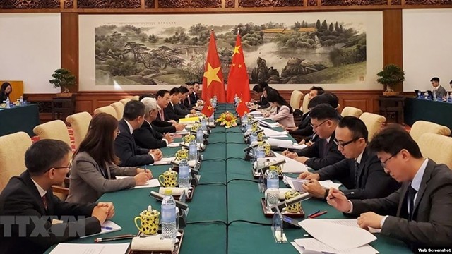 越中政府级边界谈判代表团团长会晤。（图片来源：越通社）