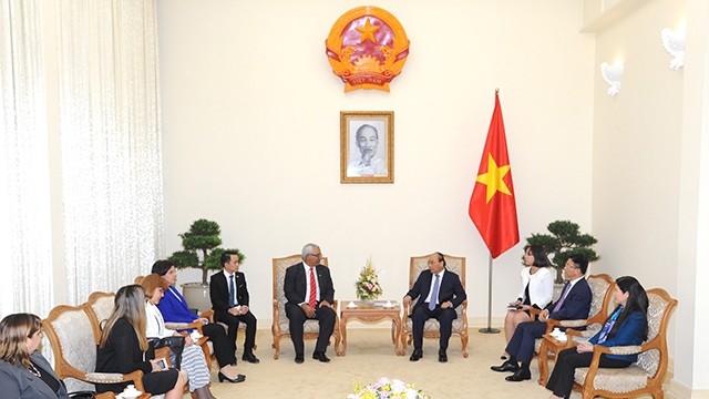 越南政府总理阮春福会见古巴司法部部长。（图片来源：陈海 摄）
