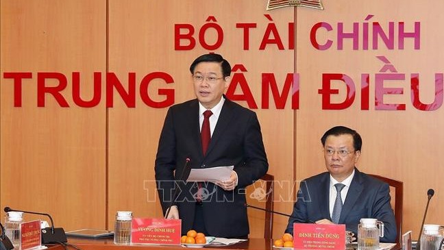 王廷惠副总理发表讲话。