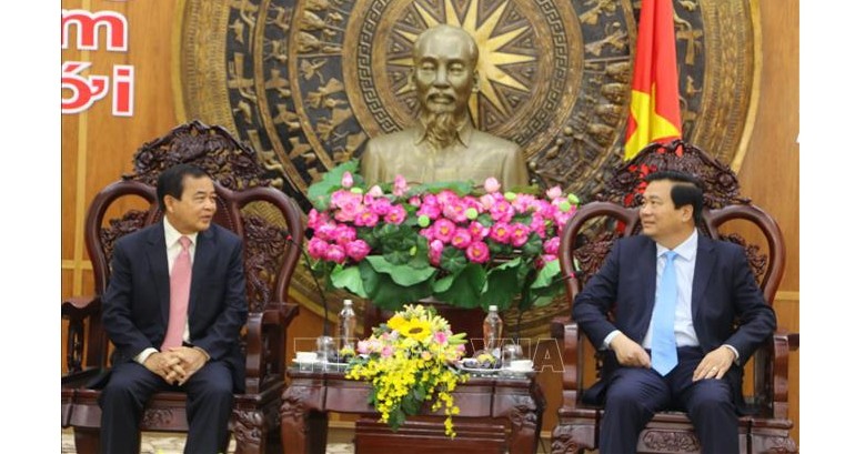 柬埔寨两省领导向隆安省致以新春美好祝福。