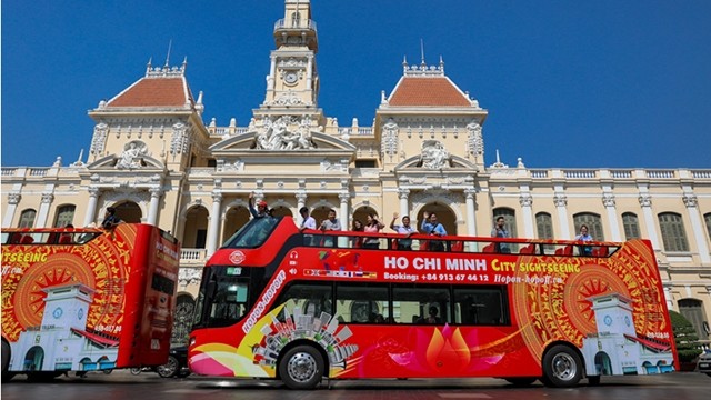 胡志明市观光巴士公交车线路正式开通