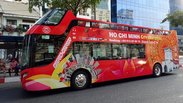 胡志明市观光巴士公交车。