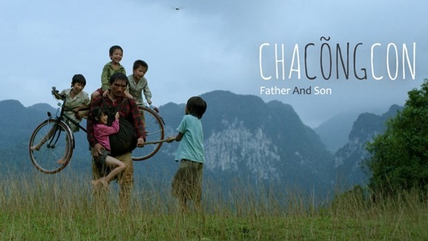 越南电影《父亲背儿子》在沙特阿拉伯上映。