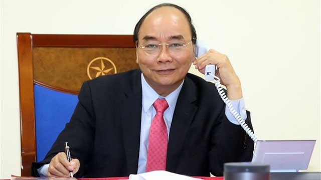 阮春福总理同捷克总理通电话。（图片来源：越通社）