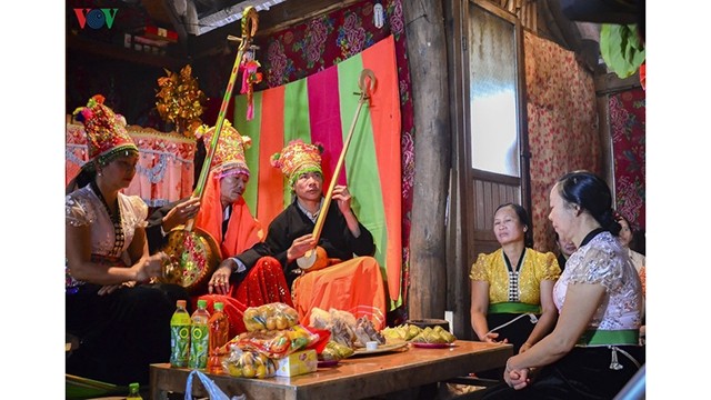 天曲仪式列入人类非物质文化遗产代表作名录。（图片来源：越南之声）