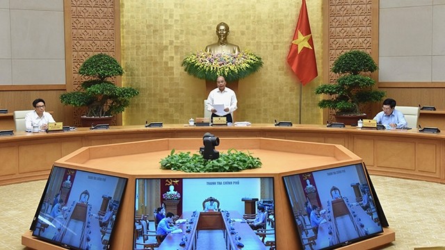政府总理阮春福发表讲话。（陈海 摄）