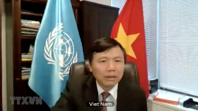 越南驻联合国代表团团长邓廷贵大使。