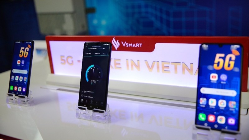 Vsmart Aris 5G智能手机。
