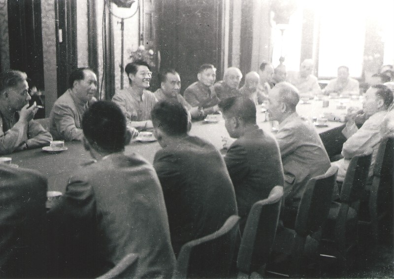 胡志明主席与毛泽东主席会谈（1955年）