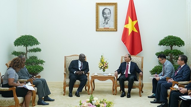 越南政府总理阮春福会见尼日利亚驻越大使。（陈海 摄）