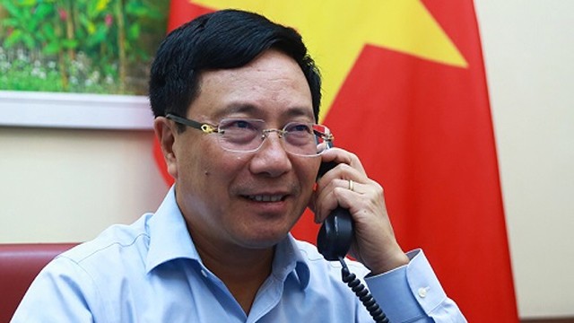 政府副总理兼外交部长范平明与德国外交部长海科·马斯通电话。