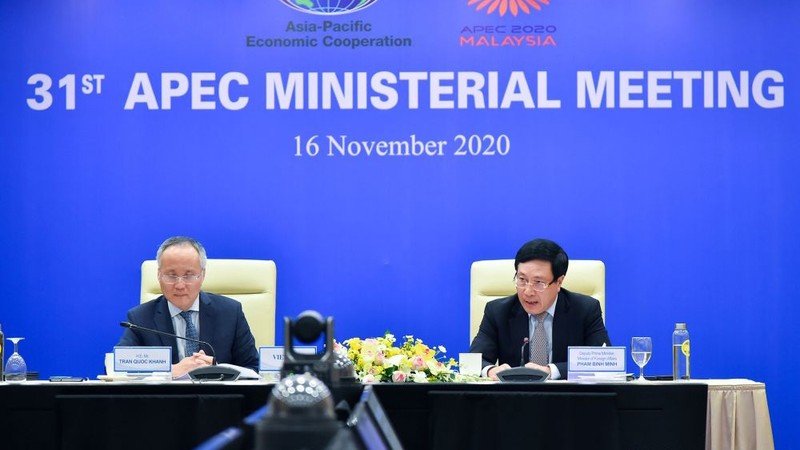 政府副总理兼外交部长范平明出席亚太经合组织第31届部长级会议。 