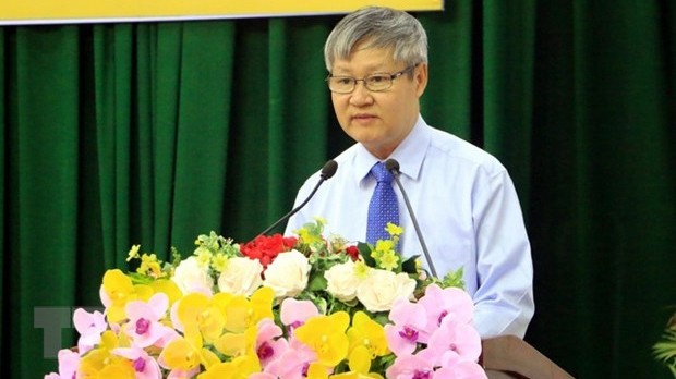 越南工商会胡志明市分会主席武晋成发表讲话。