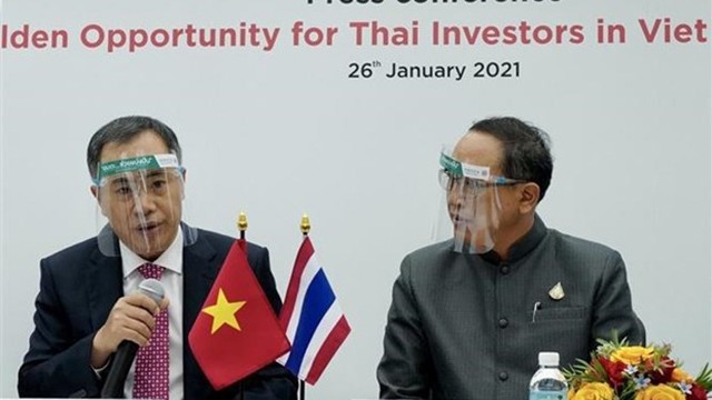 越南驻泰国大使潘志成发表讲话。