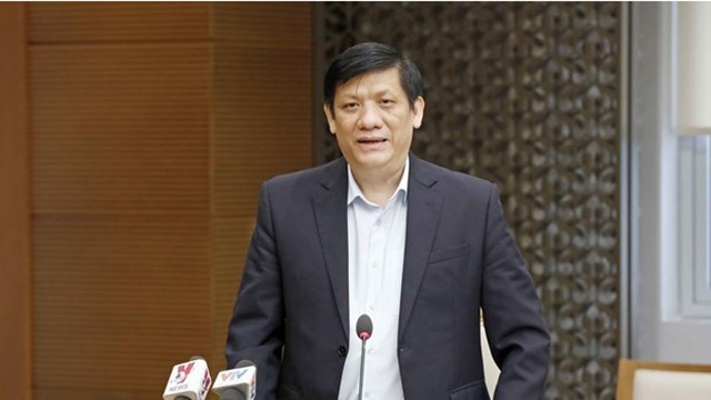 越南卫生部长阮青龙在会议上发表讲话 。