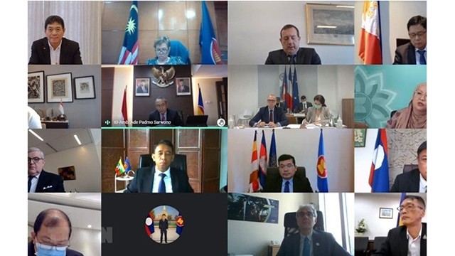 东盟-法国发展合作委员会（AF-DPC）第一次会议以视频形式举行。