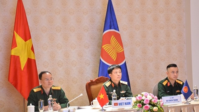 越南国防部外事局局长、ADSOM+WG代表团团长武战胜中将出席会议。